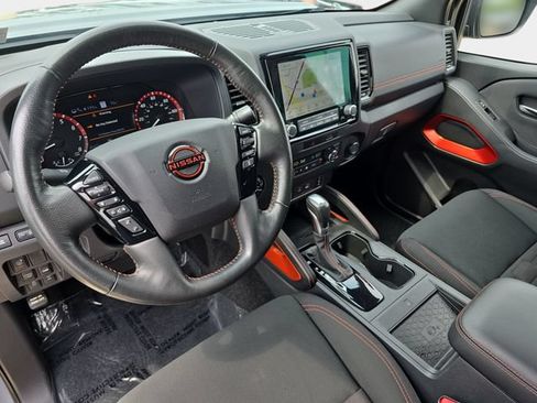 Used 2023 Nissan Frontier PRO-4X w/ Pro Convenience Package AWD/4WD image 18