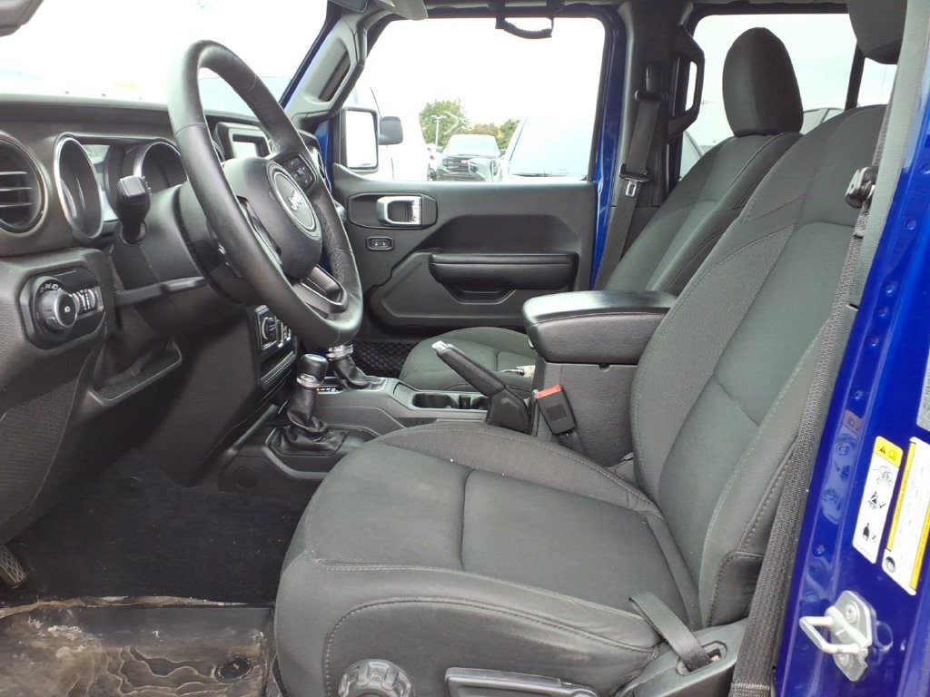 Used 2018 Jeep Wrangler Unlimited Sport S AWD/4WD image 12