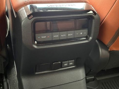 Used 2024 Toyota Land Cruiser image 8