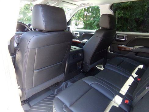 Used 2018 GMC Sierra 1500 SLT AWD/4WD image 23