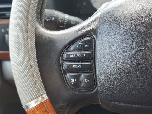 Used 2005 Ford F350 XLT AWD/4WD image 12