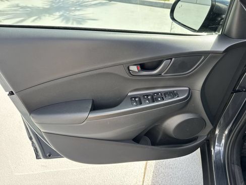 Used 2019 Hyundai Kona SEL FWD image 38