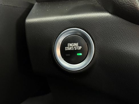 Used 2022 GMC Terrain SLE w/ LPO, Floor Liner Package AWD/4WD image 31