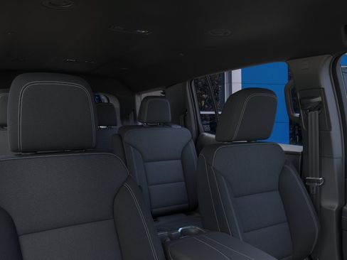 New 2026 Chevrolet Traverse LT w/ Driver Confidence Package AWD/4WD image 24