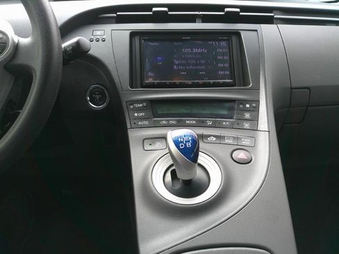 Used 2011 Toyota Prius Three image 16