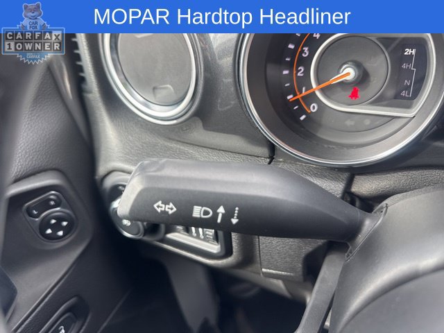 Used 2021 Jeep Wrangler Unlimited Sahara AWD/4WD image 32