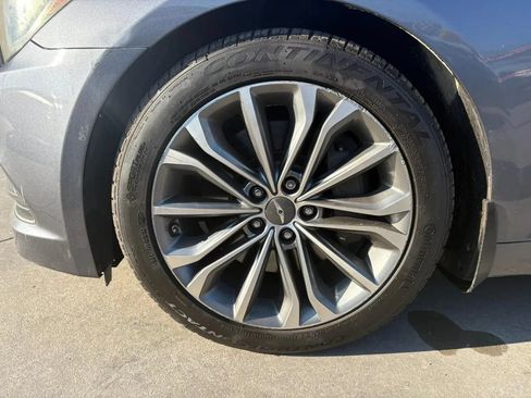 Used 2015 Hyundai Genesis 3.8 w/ Option Group 04 AWD/4WD image 37