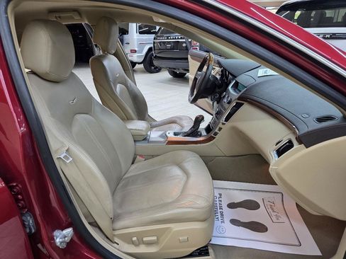 Used 2010 Cadillac CTS Luxury RWD image 18