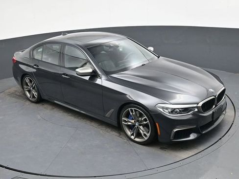Used 2018 BMW M550i xDrive image 21