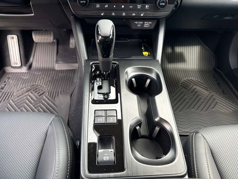 New 2026 Subaru Outback Limited AWD/4WD image 24