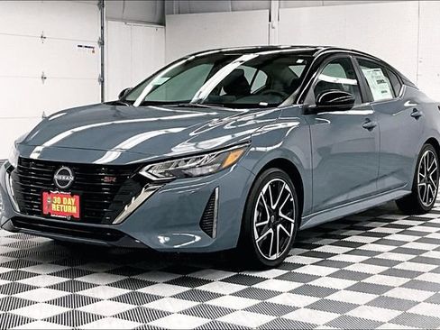 New 2025 Nissan Sentra SR w/ SR Premium Package image 3