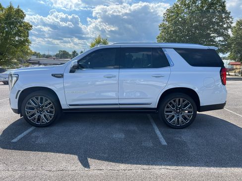 Used 2026 GMC Yukon Denali Ultimate AWD/4WD image 6