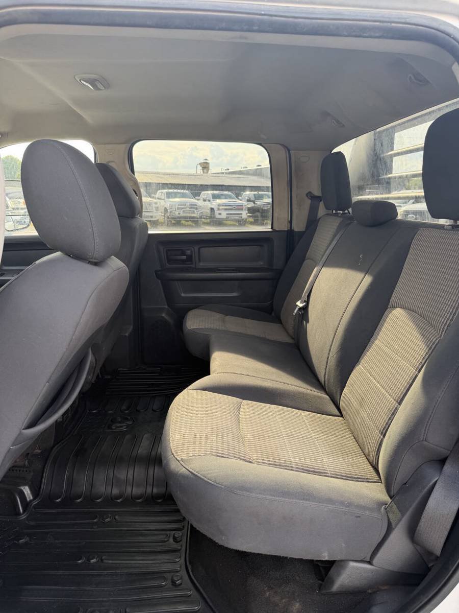Used 2011 RAM 3500 ST w/ ST Popular Equipment Group AWD/4WD image 10
