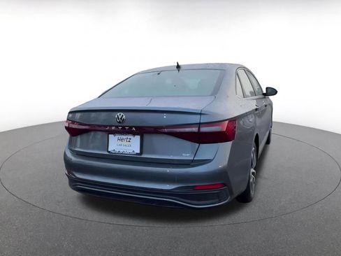 Used 2025 Volkswagen Jetta SE image 15