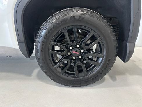 Used 2023 GMC Sierra 1500 Elevation image 19