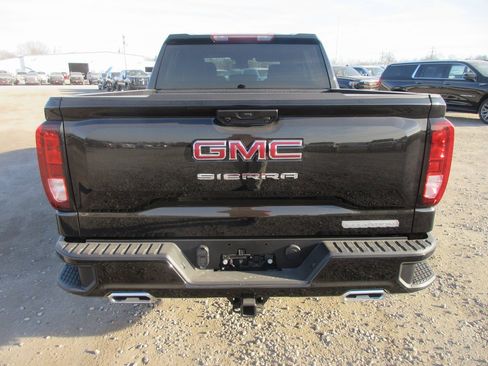 New 2026 GMC Sierra 1500 Elevation image 6