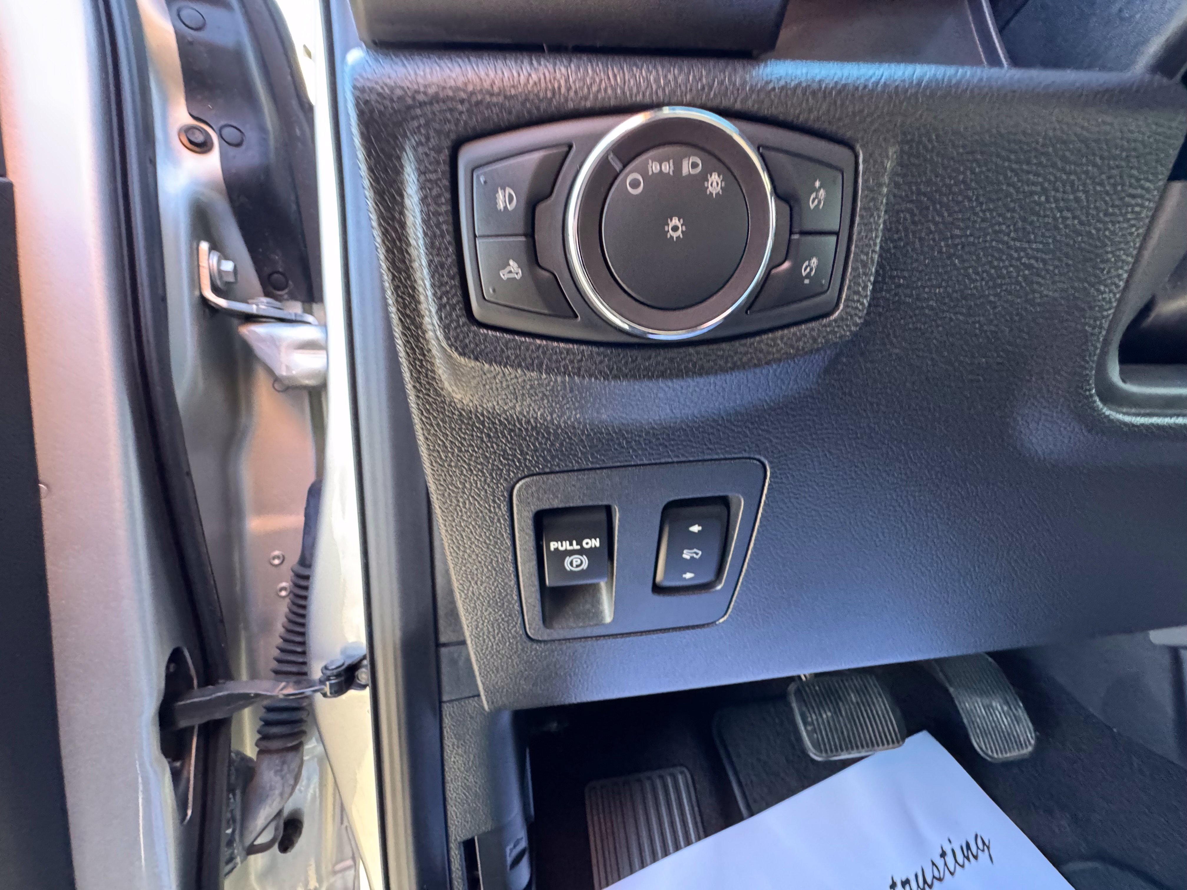 Used 2019 Ford F150 XLT w/ Equipment Group 302A Luxury AWD/4WD image 11