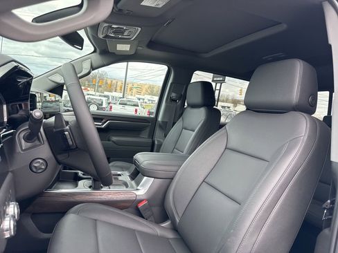 New 2026 GMC Sierra 1500 SLT w/ SLT Premium Plus Package image 18