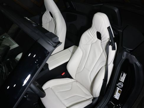 Used 2026 BMW Z4 sDrive30i w/ Convenience Package image 4