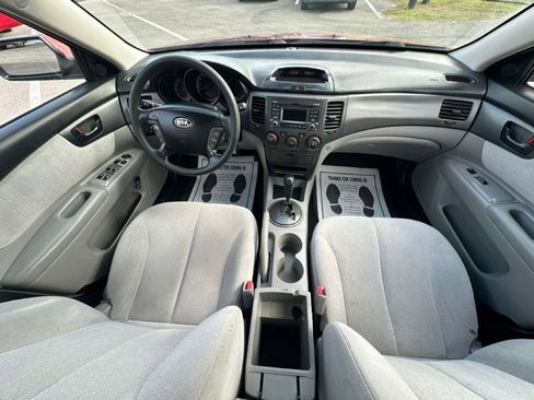 Used 2010 Kia Optima LX image 5