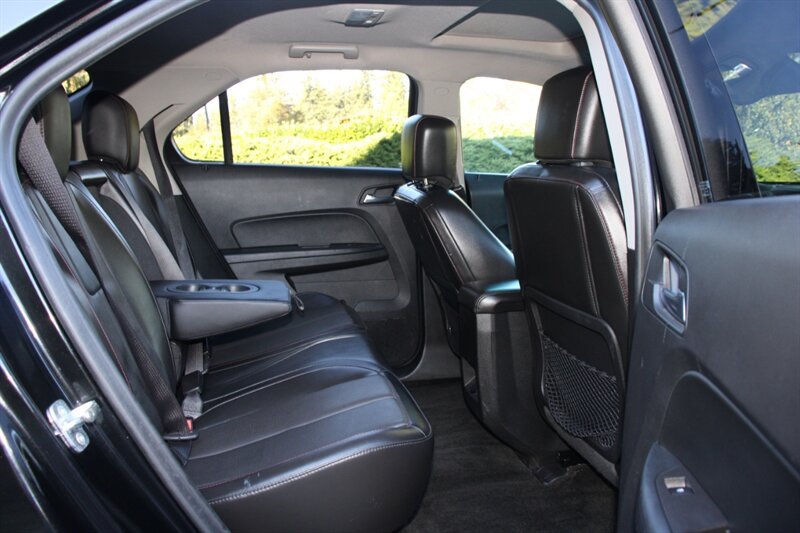 Used 2017 Chevrolet Equinox LT w/ Midnight Edition AWD/4WD image 6