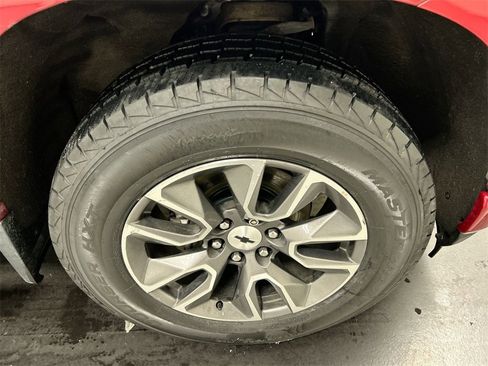 Used 2021 Chevrolet Silverado 1500 RST image 8