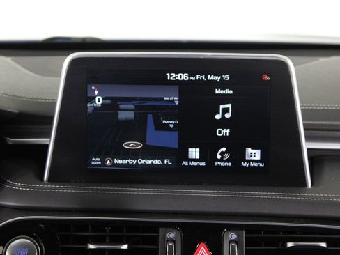 Used 2021 Genesis G70 3.3T RWD image 8