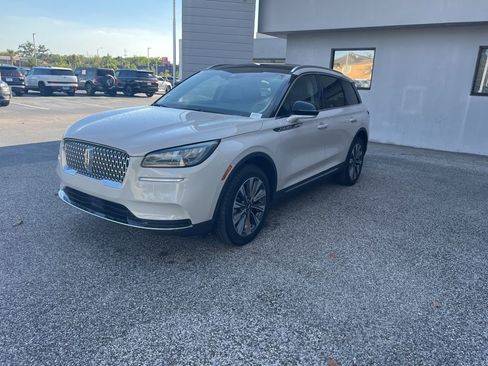 Used 2022 Lincoln Corsair Reserve w/ Elements Package image 8