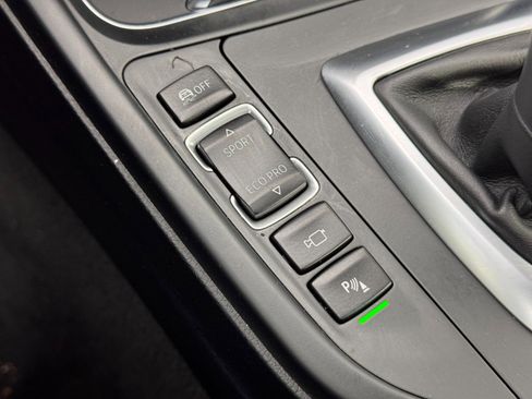 Used 2017 BMW 330i Gran Turismo xDrive image 28