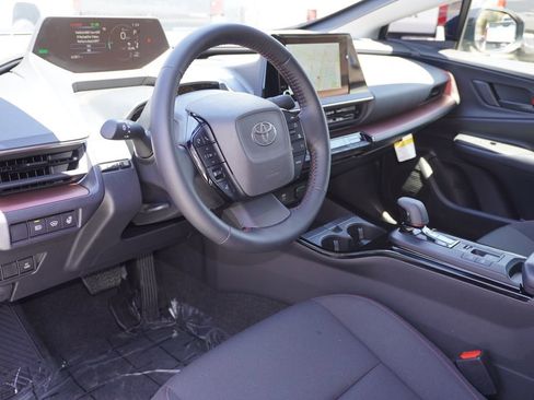 Used 2026 Toyota Prius Plug-In Hybrid image 12