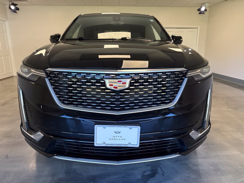 Used 2023 Cadillac XT6 Premium Luxury AWD/4WD image 5
