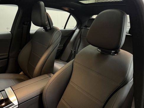 Used 2025 Mercedes-Benz C 300 4MATIC Sedan image 25