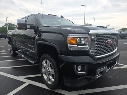 Used 2017 GMC Sierra 2500 Denali w/ Duramax Plus Package