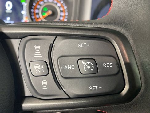 Used 2024 Jeep Wrangler Unlimited Rubicon w/ Safety Group image 9