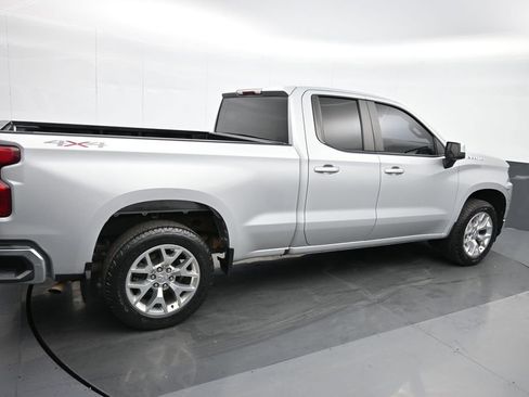 Used 2020 Chevrolet Silverado 1500 LT w/ Trailering Package AWD/4WD image 3