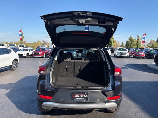 Used 2021 Chevrolet TrailBlazer LT w/ Convenience Package AWD/4WD image 16