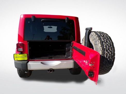 Used 2014 Jeep Wrangler Unlimited Sahara w/ Trailer Tow Group AWD/4WD image 17