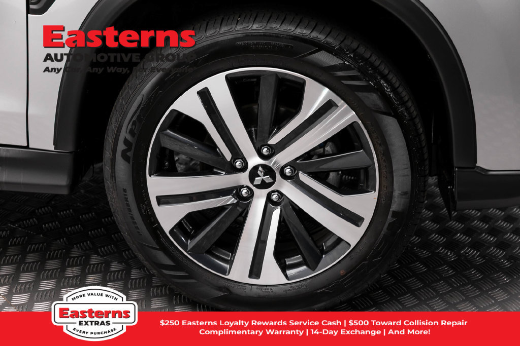 Used 2025 Mitsubishi Outlander Sport SE AWD/4WD image 31