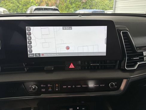 Certified 2025 Kia Sportage SX FWD image 23