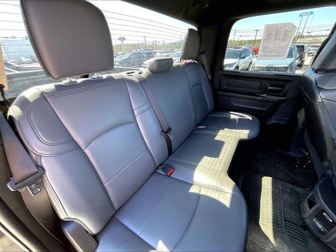 Used 2024 RAM 2500 Tradesman w/ Chrome Appearance Group AWD/4WD image 15