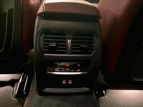 Used 2022 BMW M440i Coupe image 33