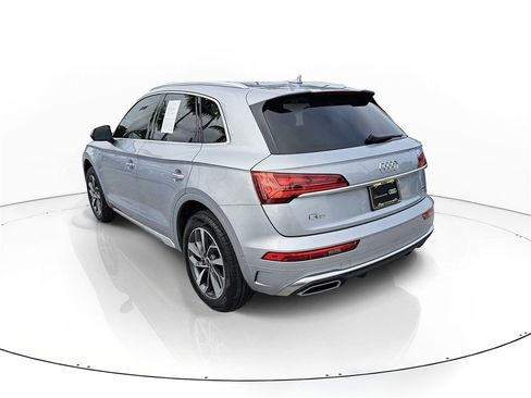 Certified 2023 Audi Q5 2.0T Prestige image 3