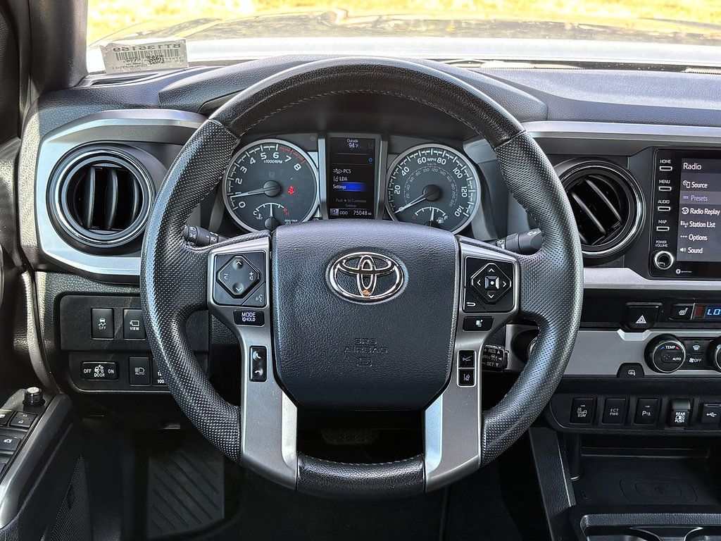 Used 2020 Toyota Tacoma Limited RWD image 18