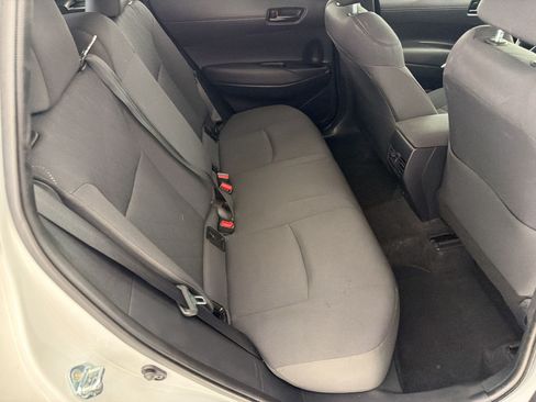 Used 2024 Toyota Corolla Cross LE FWD image 28