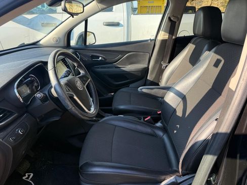 Used 2017 Buick Encore Preferred FWD image 4