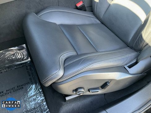 Used 2024 Volvo XC60 T8 Ultimate w/ Protection Package Premier image 17