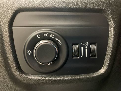 Used 2024 Jeep Grand Cherokee L Laredo AWD/4WD image 12