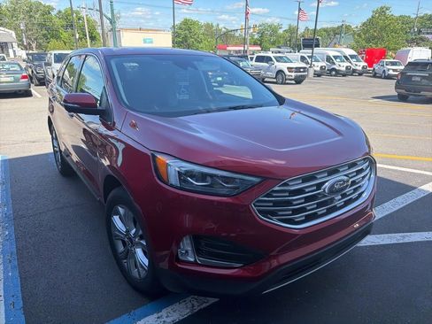Used 2023 Ford Edge Titanium w/ Equipment Group 301A AWD/4WD image 4