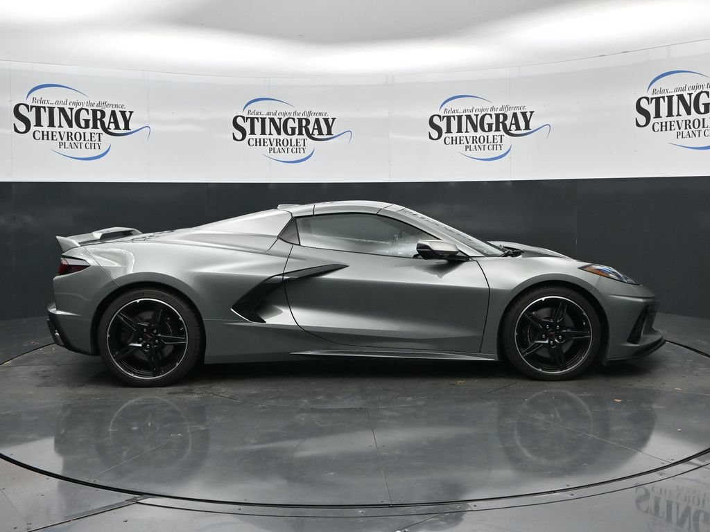 Used 2022 Chevrolet Corvette Stingray Premium Conv w/ Z51 Performance Package RWD image 8