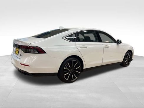 New 2025 Honda Accord Touring image 6